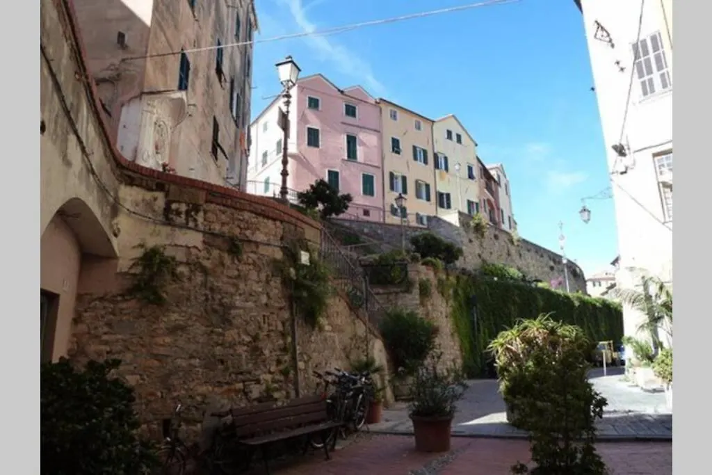 Holiday home Maison De Vacances Avec Grande Terrasse Ombragee Villa Imperia