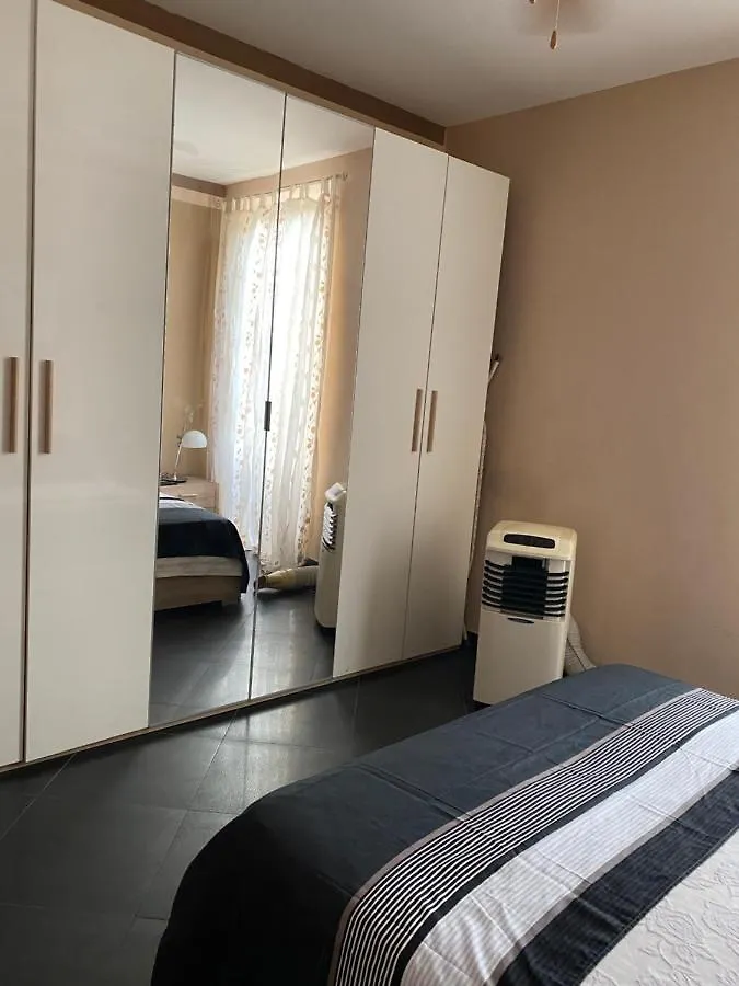 Maison De Vacances Avec Grande Terrasse Ombragee Imperia 0*,